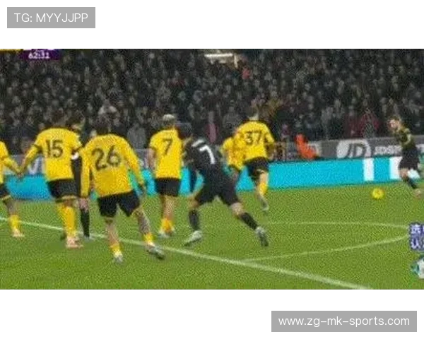 曼联凭B费两球大胜狼队，英超积分榜变动激烈